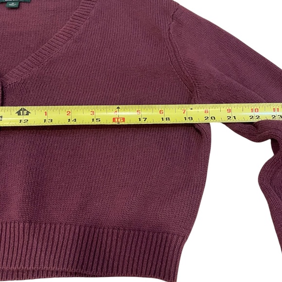 Wild fable Crop Top Buttoned Maroon Sweater Size M - Picture 2 of 5